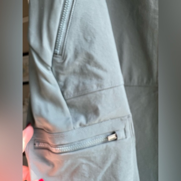 Athleta - Highlands Hybrid Cargo 11 Tight - NWT -Green size 26 - Picture 7 of 15